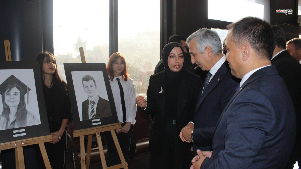 Kahramanmaraş’ta Öğretmenler Günü Anlamlı Programlarla Kutlandı (4)