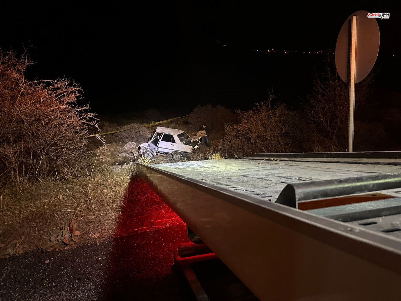 Kahramanmaraş’ta Otomobil Kayalıklara Çarptı 1 Ölü, 1 Ağır Yaralı3