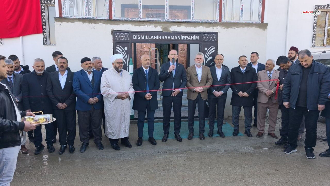Kahramanmaraş'ta Yapımı Tamamlanan Camii İbadete Açıldı (4)