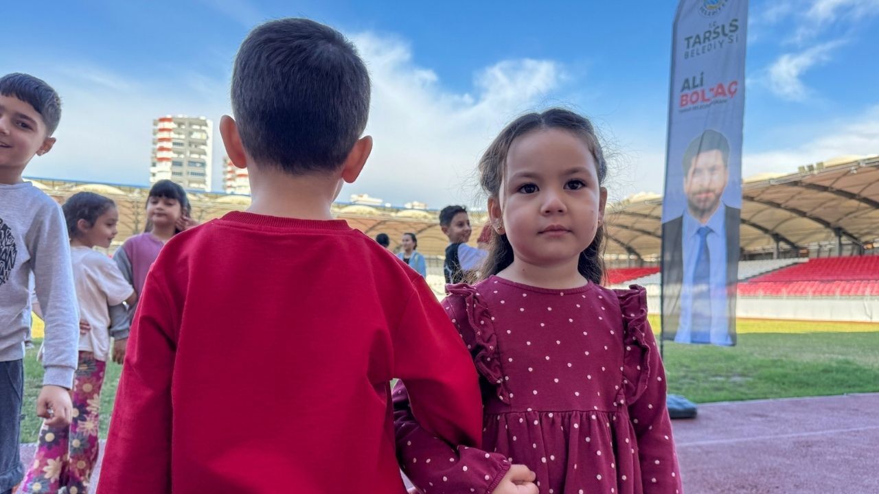 Miniklerin Zumba Keyfi Renkli Etkinlikte Çocuklar Enerjilerini Attıajans344 (2)