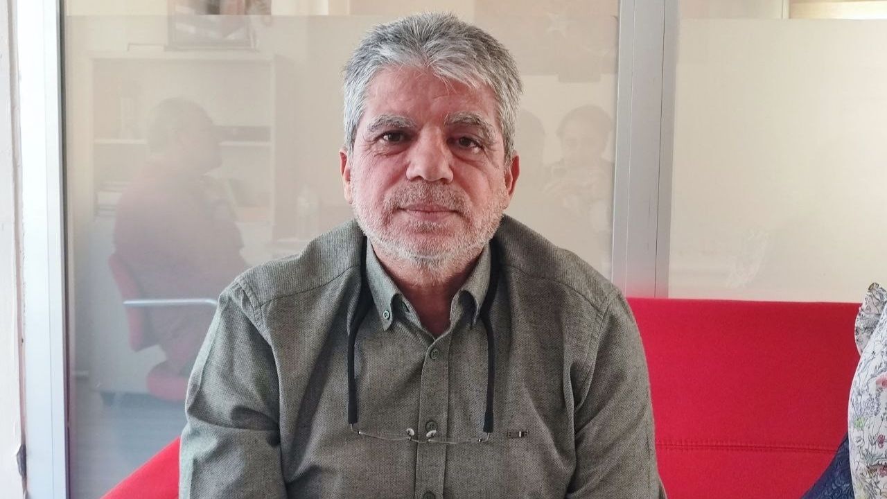 Vakıfbank'ın Eski Müdür Yardımcısının Vatandaşların Hesabından Para Aldığı Iddiasıajans344