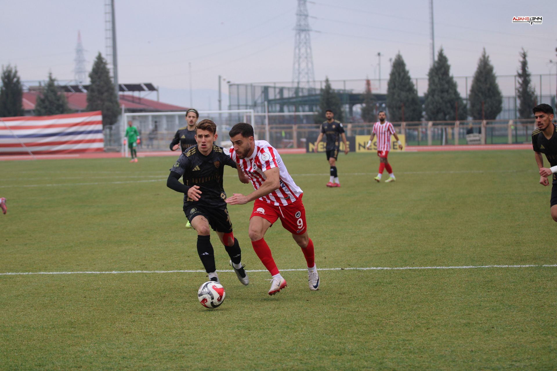 İstiklalspor ilk yarıda rüzgar gibi esti: 3-0 - | Ajans 344