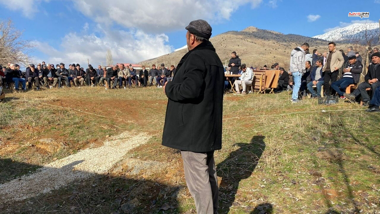 Bıçaklanan Kadın Topraga Verildi Ajans344