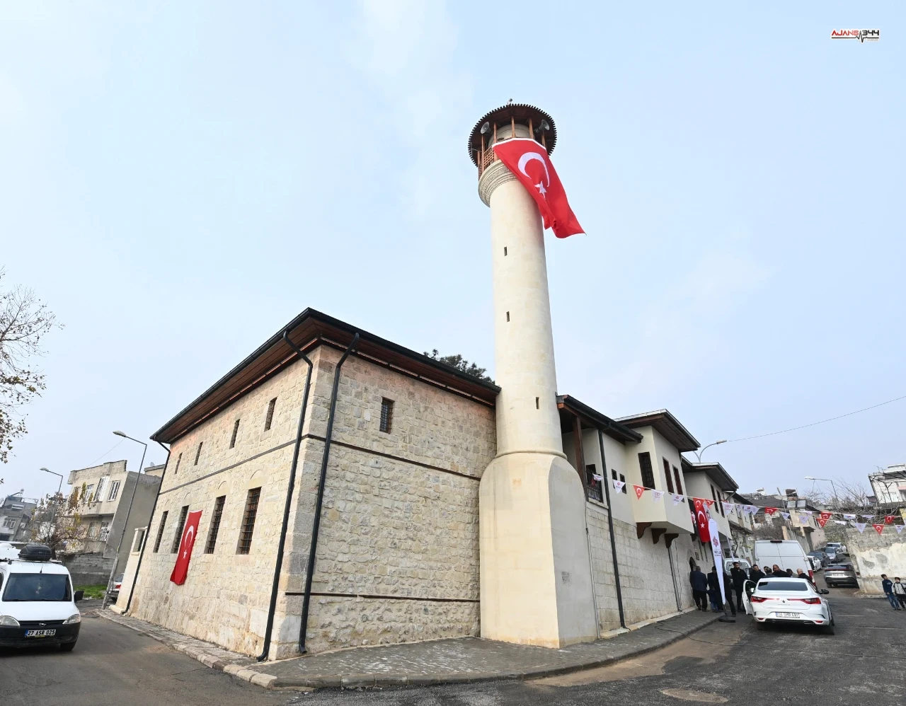 Depremde Ağır Hasar Alan Duraklı Camii, Yeniden İbadete Açıldı (3)
