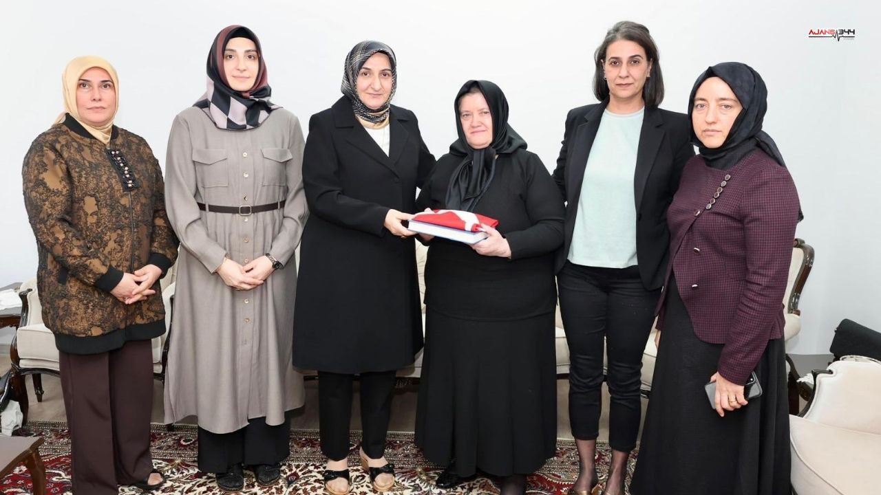 Kahramanmaraş'ta Dr. Selma Ünlüer, Şehit Ailesini Ziyaret Etti