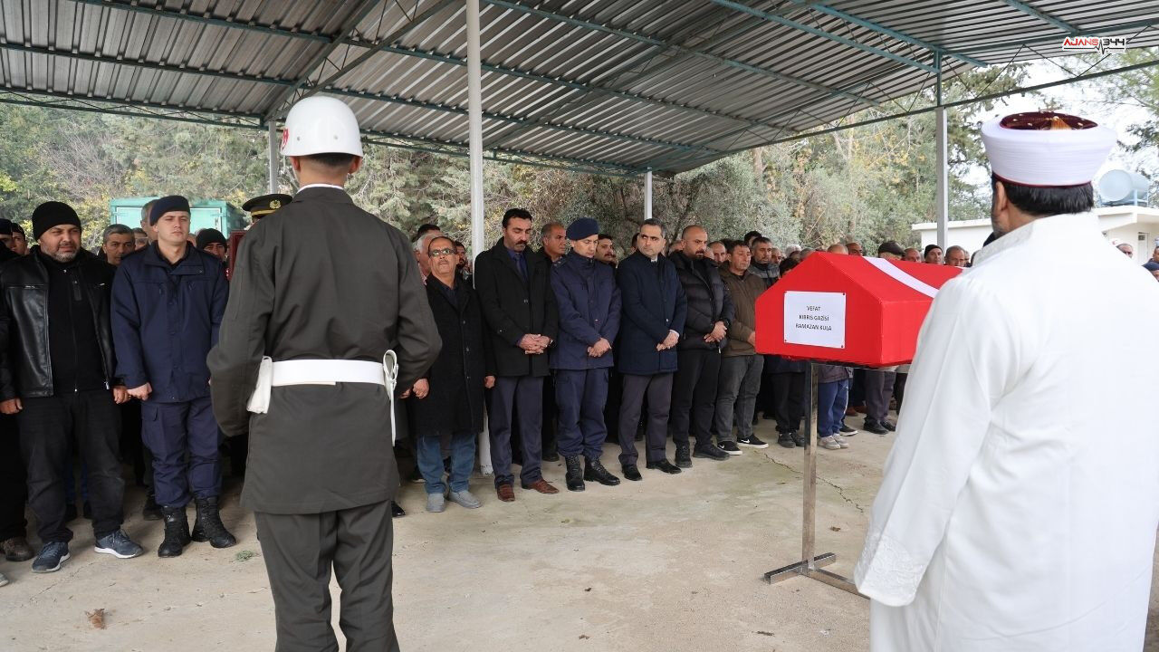 Kıbrıs Gazisi Son Yolculuguna Ugurlandı Ajans344 (3)