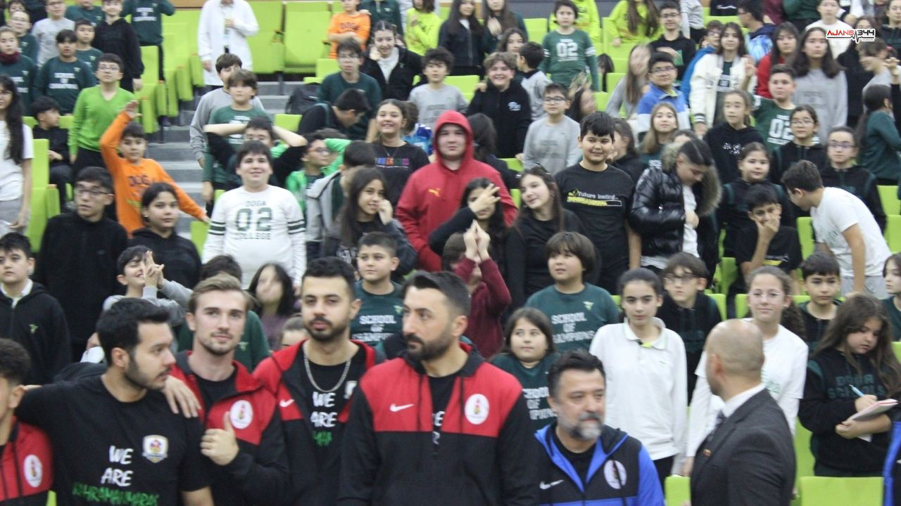 Onikişubat Voleybol Ajans344 (1)