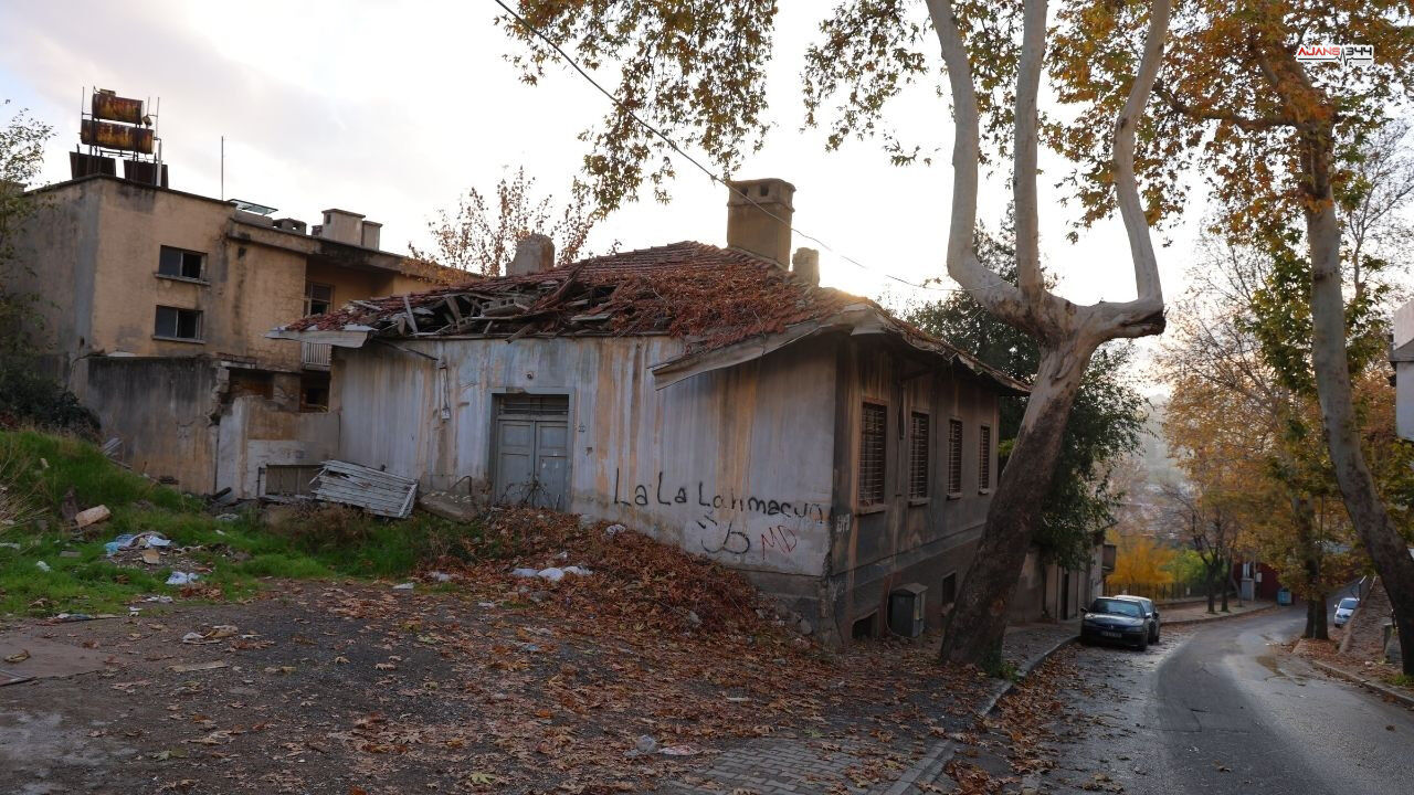 Tarihi Evler Tadilat Bekliyor Ajans344