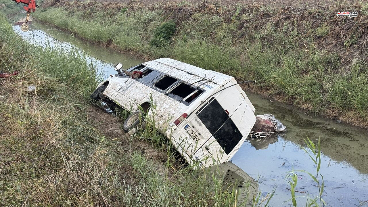 Tarım Işçilerini Tasıyan Minübüs Sarampole Uçtu Ajans344