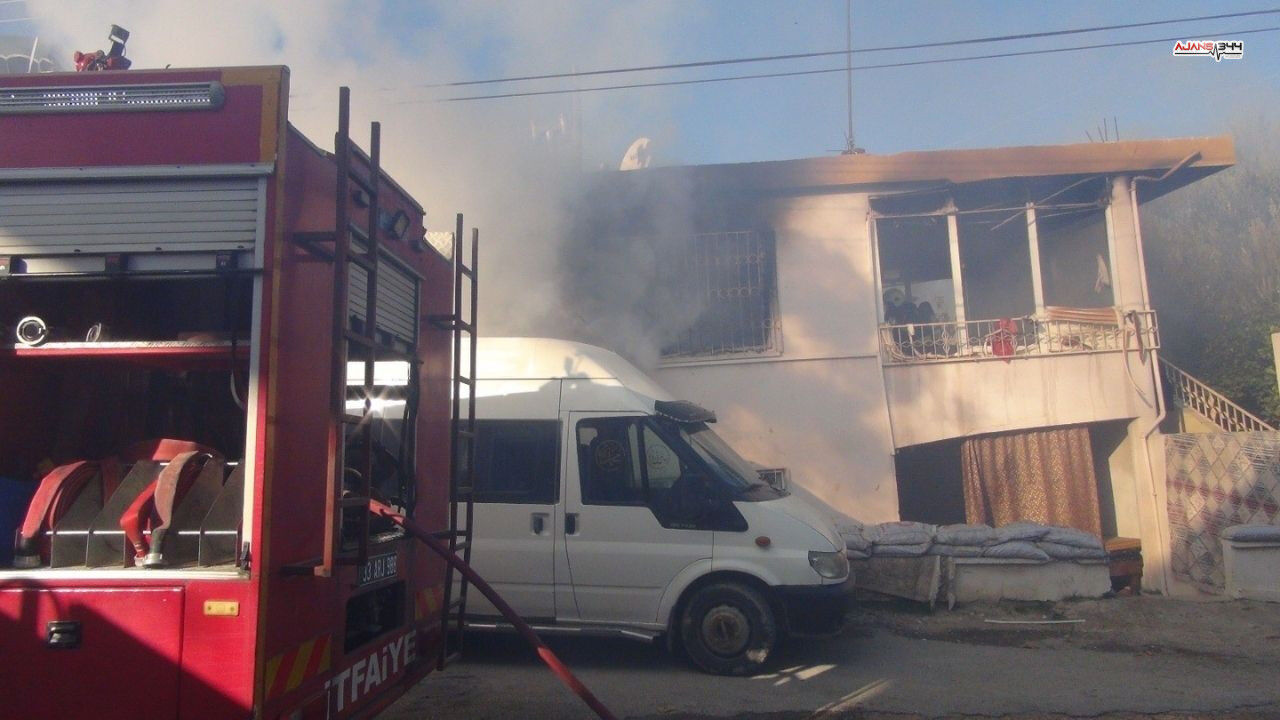 Yangında 2 Çocuk Hayatını Kaybetdi Ajans344