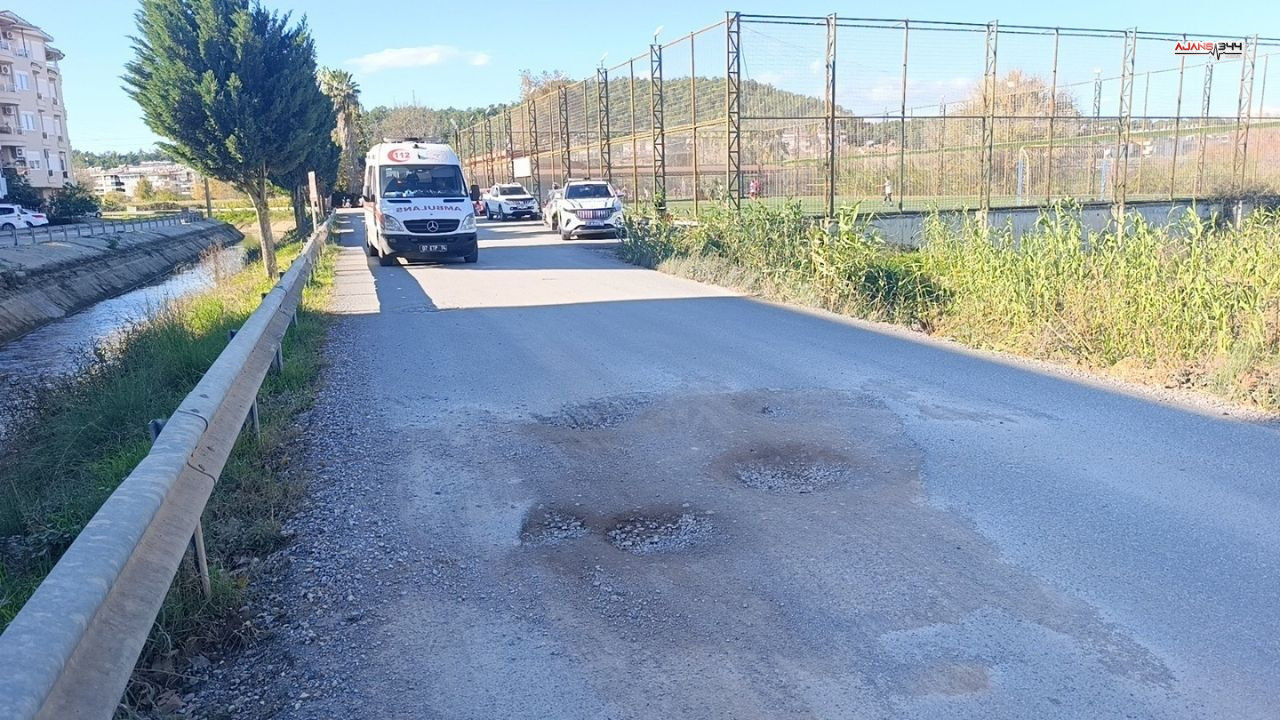 Yoldaki Çukura Düsen Alkolü Sürücü Ajans344 (1)