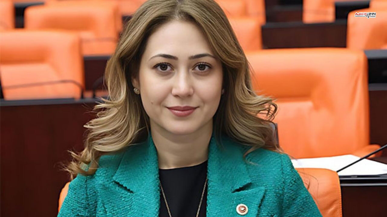 Zuhal Karakoç Ajans344 (2)