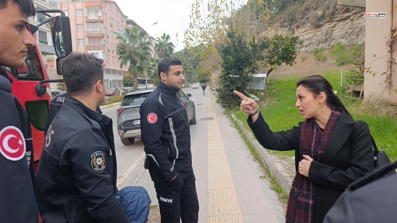 Arabanın Içinde Kalan Çocuk Ajans344 (1)