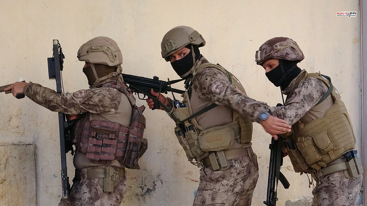 Elazig Dahil 32 Ilde Zehir Tac 1727072665 Y M Xj Q L