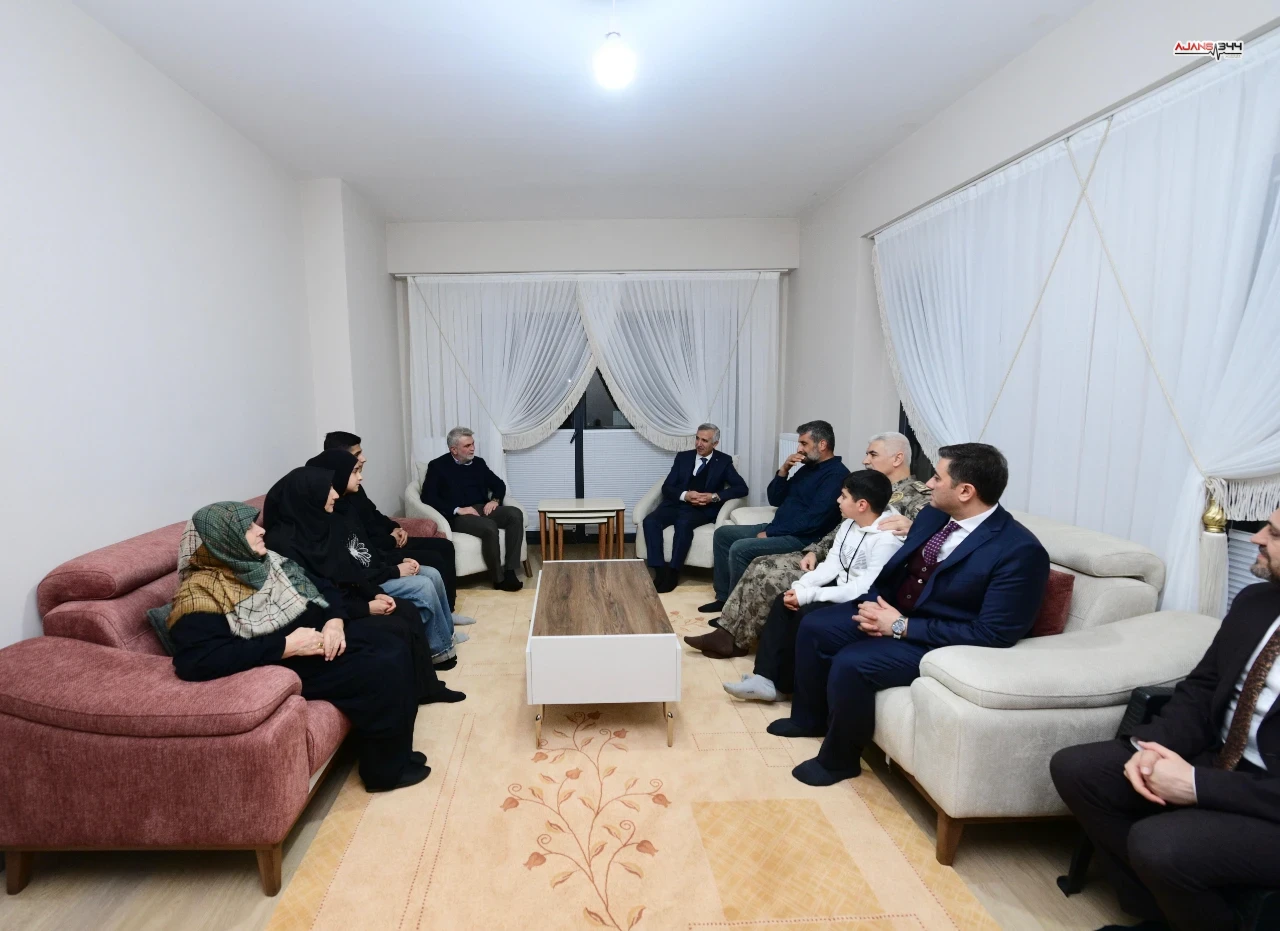 Görgel Ve Ünlüer Yılbaşı Gecesi Sahada Denetim Yaptı (10)