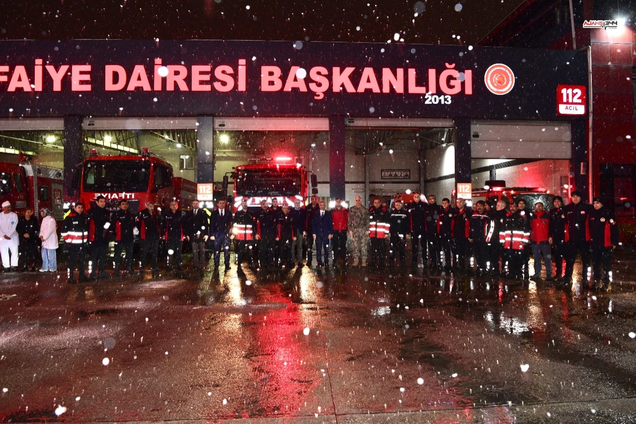 Görgel Ve Ünlüer Yılbaşı Gecesi Sahada Denetim Yaptı (8)