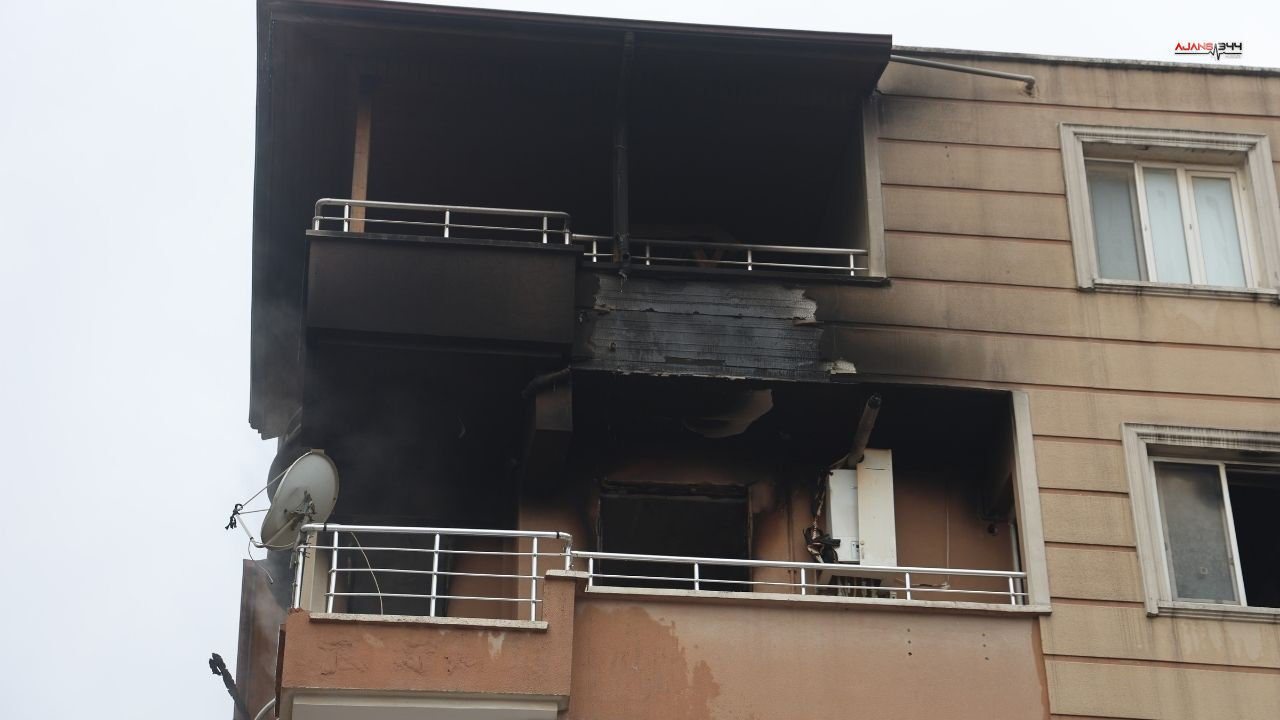 Iscilerin Kaldıgı Apartmanda Yangın Ajasn344 (1)
