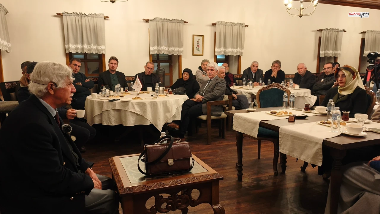 Yazar Gürlek, Kahramanmaraş'ta Edebiyatseverleri Kültür Yolculuğuna Çıkardı (2)