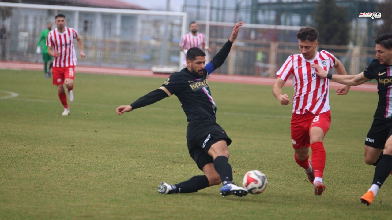 İstiklalspor, Kendi Sahasında 3 Puanı Kaptı (2)