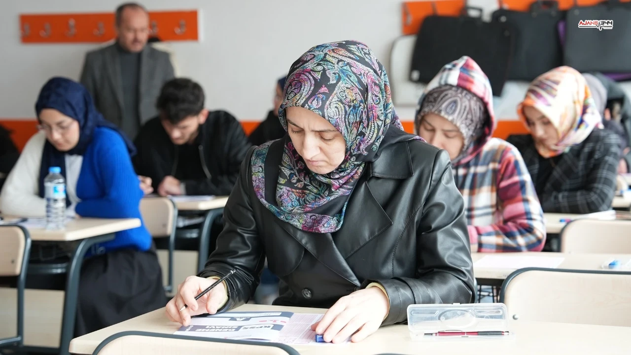 Kahramanmaraş'ta Kpss Hazırlığına Ücretsiz Katkı (4)