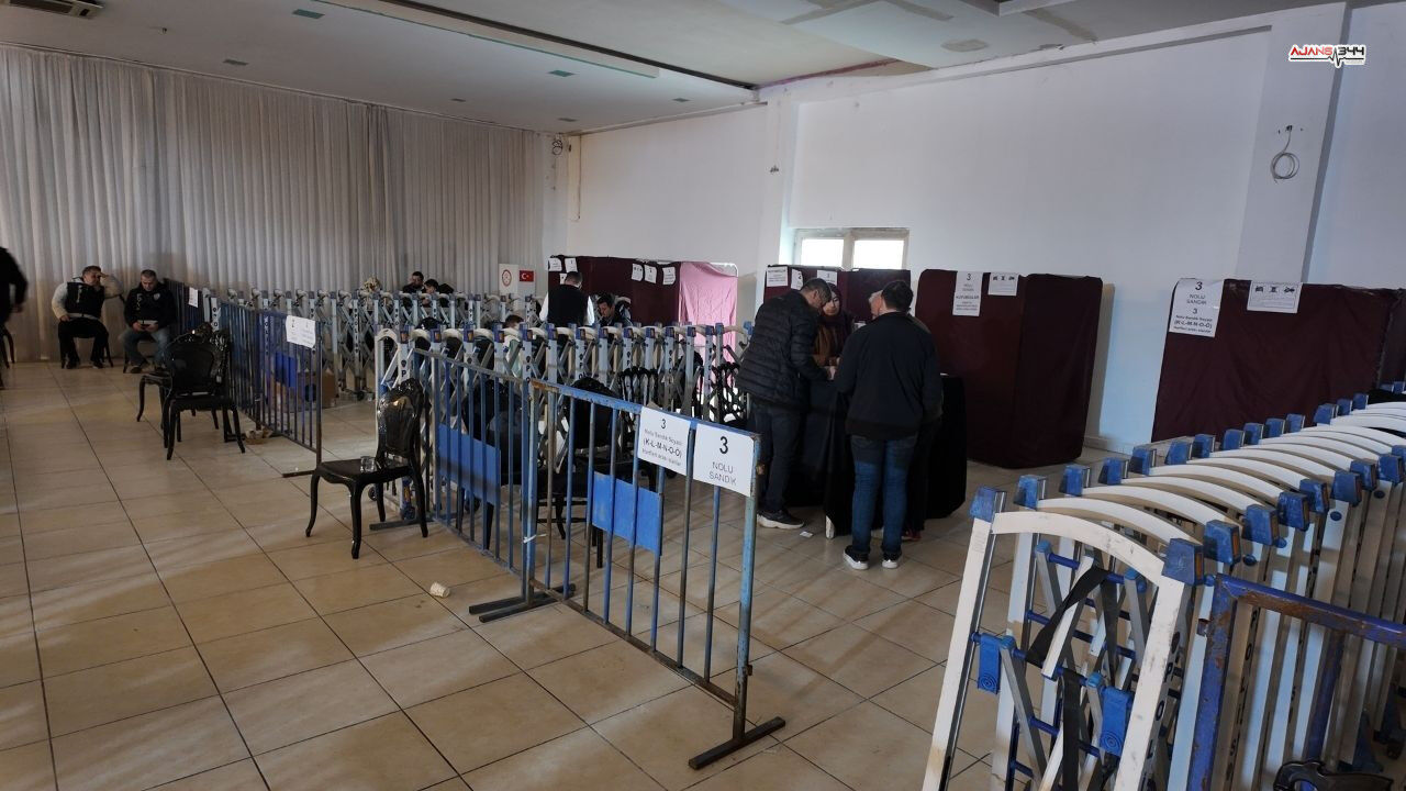 Kuyumcular Odası Seçimi Devam Ediyor