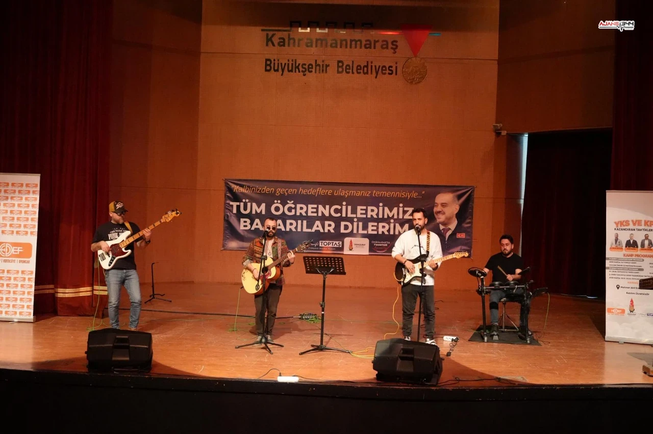 Onikişubat Belediyesi Yks Ve Kpss Kazandıran Taktikler Kampı Büyük Ilgi Gördü (7)