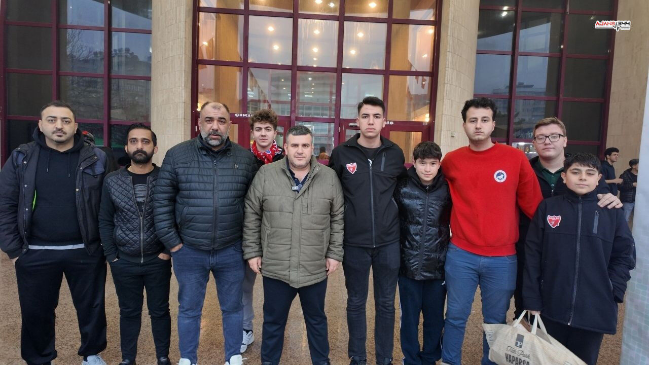 Pazarcık’taki Kadın Cinayetine Edeler Grubu’ndan Farkındalık Eylemi