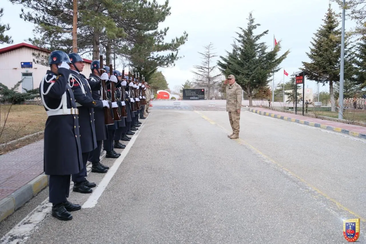 Bakan Çiftçi’den Sınırda Bayram Ziyareti 4