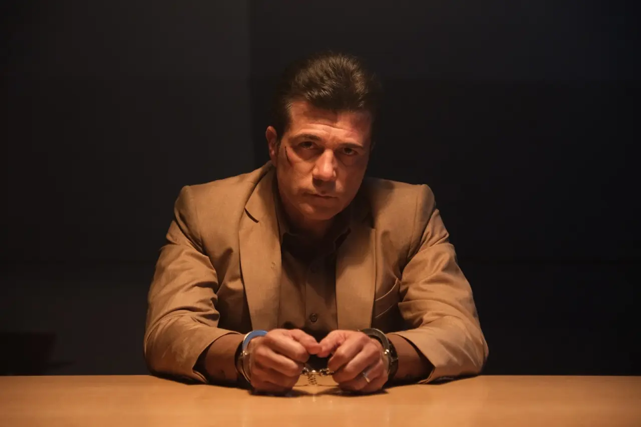 ÇATLI Avrupa Vizyonu Öncesi Yeni Klip Paylaşıldı 12