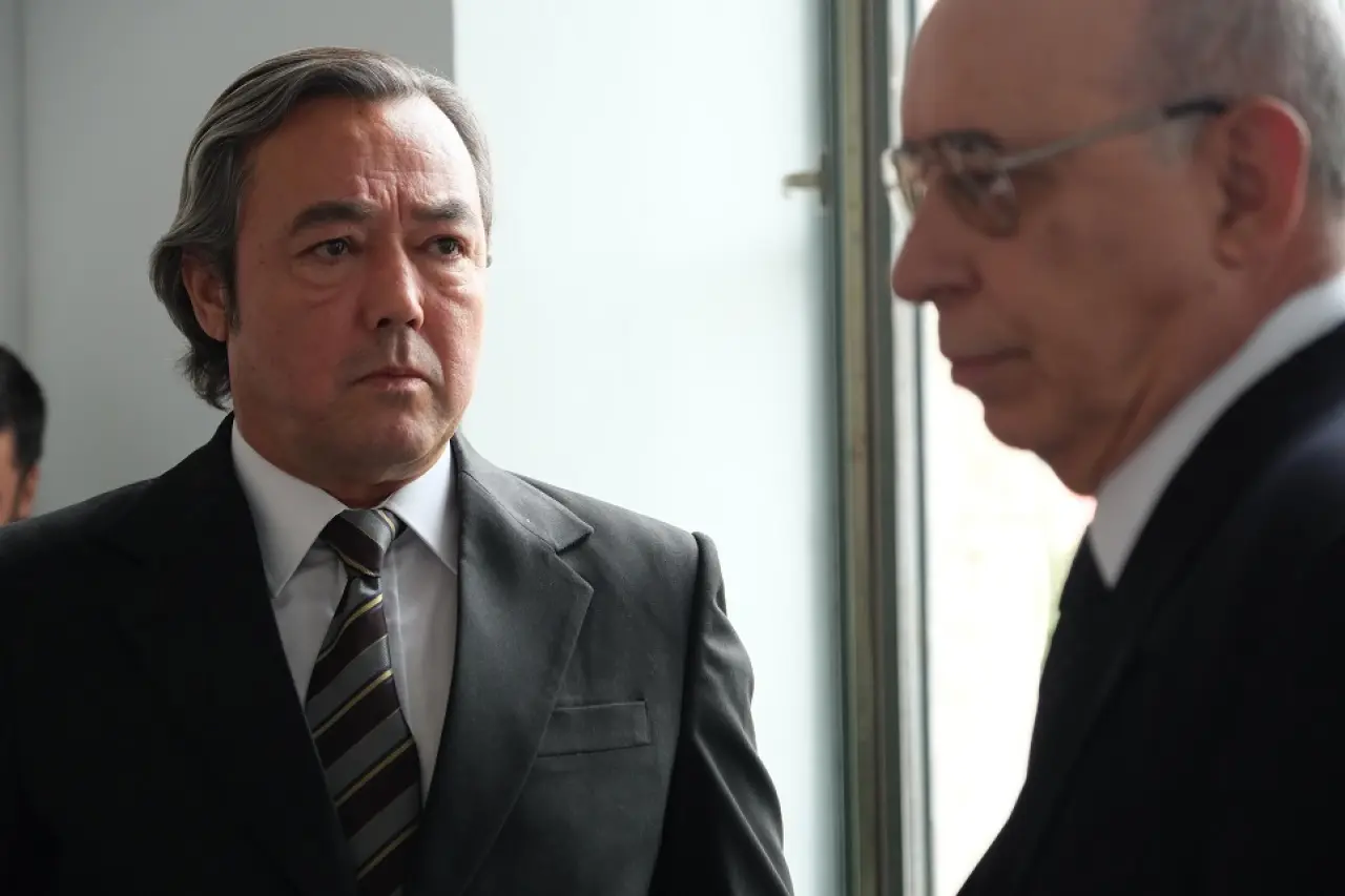 ÇATLI Avrupa Vizyonu Öncesi Yeni Klip Paylaşıldı 4