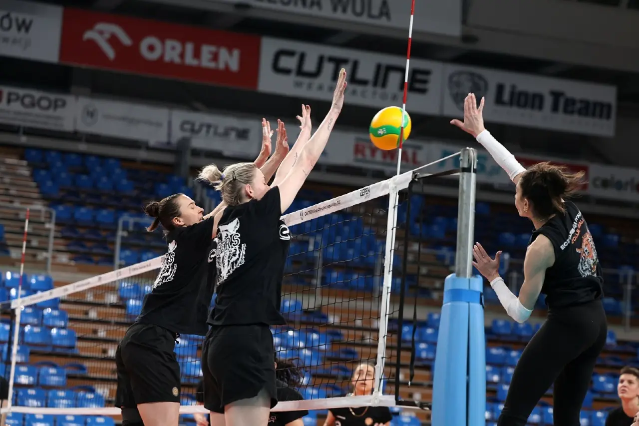 Eczacıbaşı Dynavit, Final Four İçin Polonya’da Sahada 1