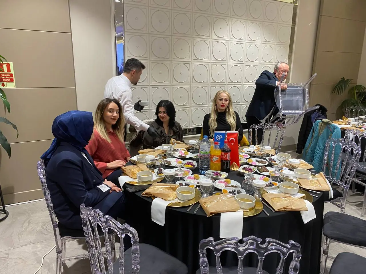 HG Hospital Sağlık Çalışanları Aynı Sofrada Buluştu 8