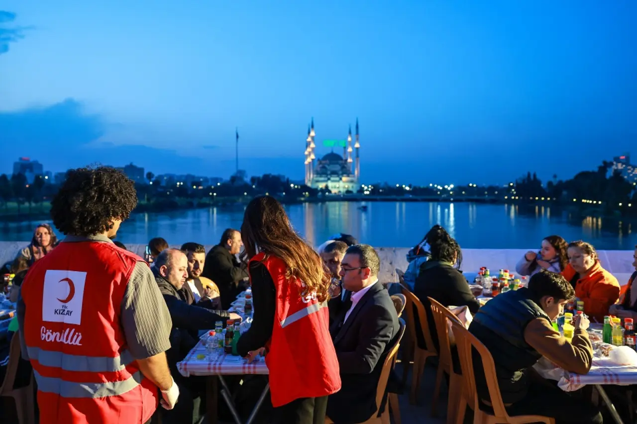 Kızılay’dan Adana’da Yeni Aşevi Hamlesi 13