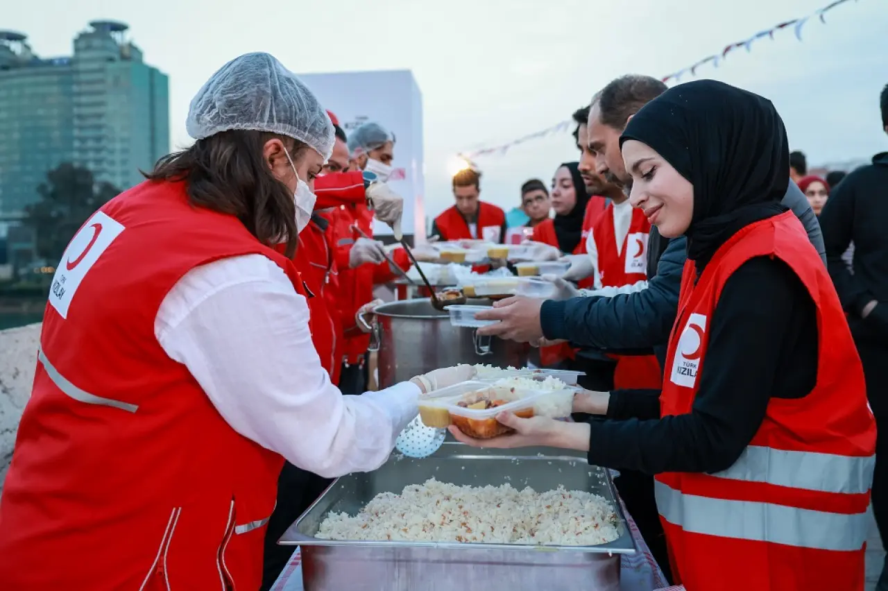 Kızılay’dan Adana’da Yeni Aşevi Hamlesi 10