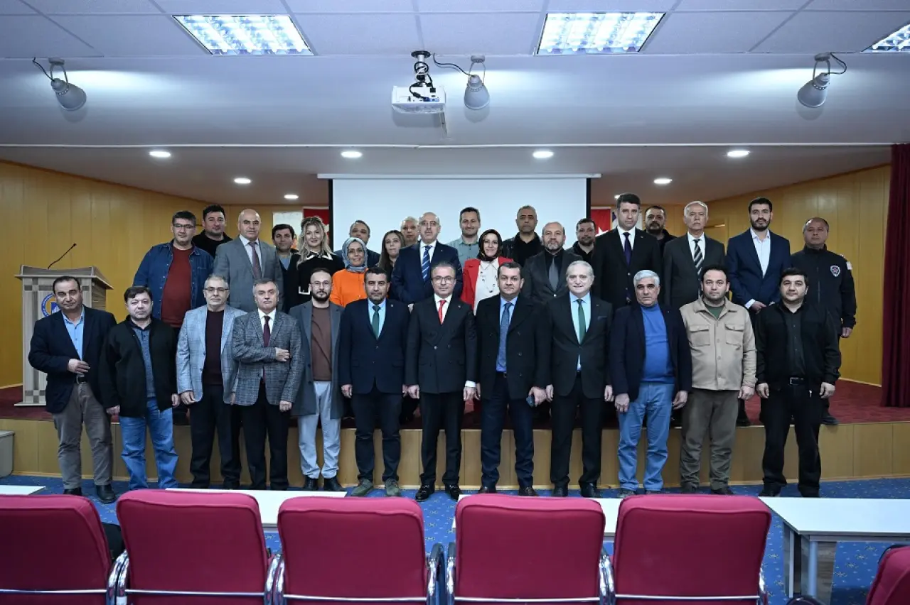 KSÜ Rektörü Ak’tan Afşin’de Eğitim ve İftar Buluşması 13