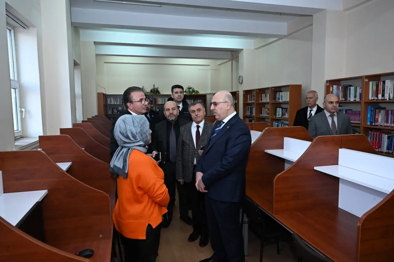 KSÜ Rektörü Ak’tan Afşin’de Eğitim ve İftar Buluşması 10