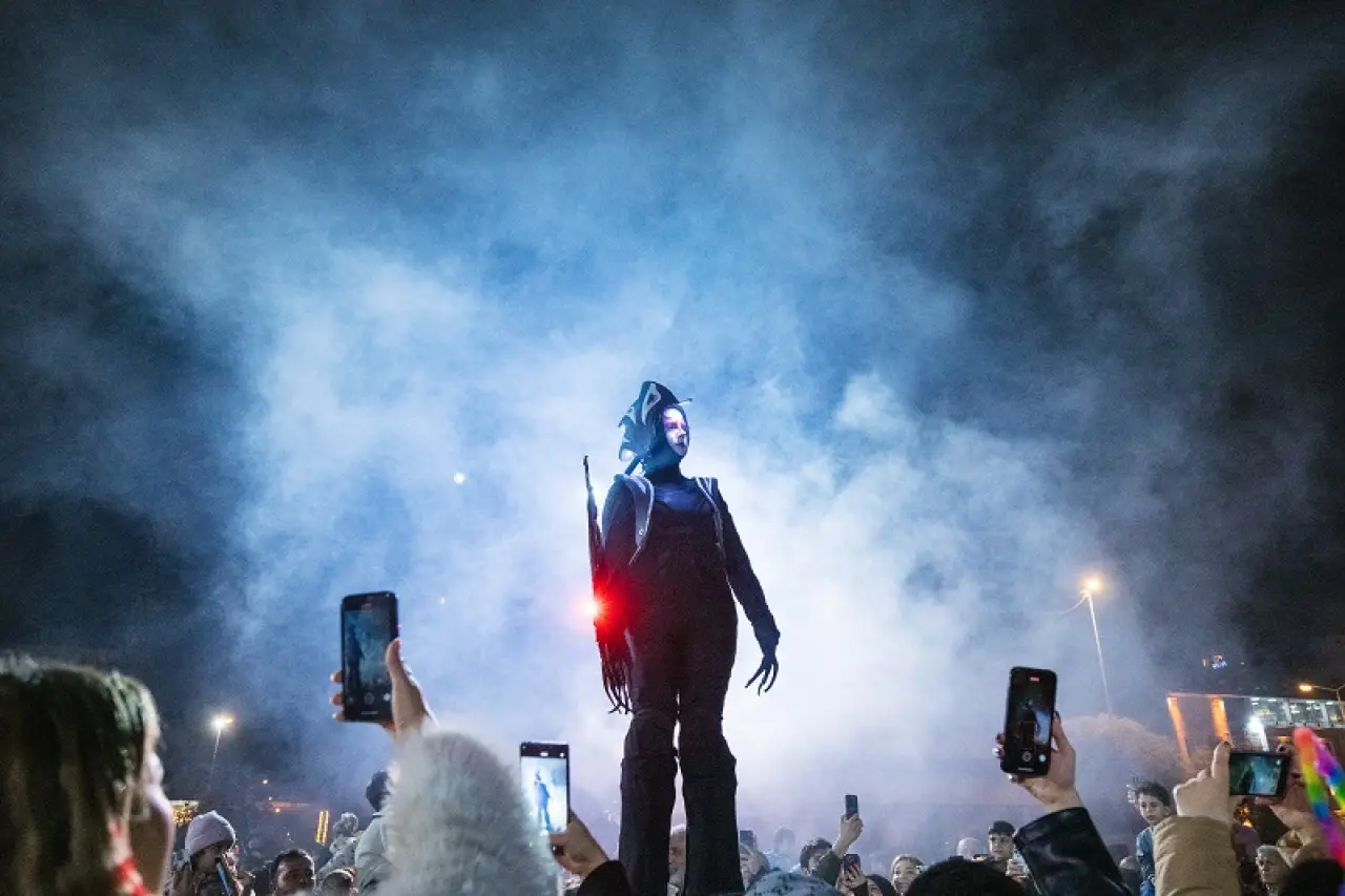 Meral Çetinkaya’ya Anlamlı Ödül Verildi 4