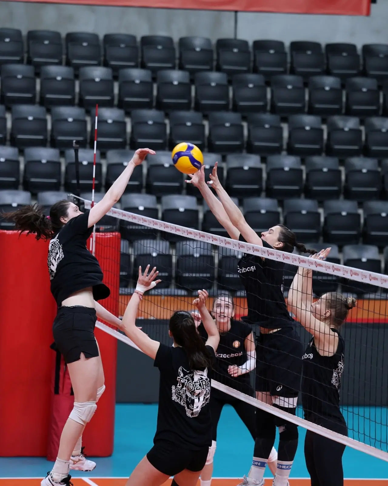 Yarı Final Heyecanı Başlıyor: Dev Mücadele Sahne Alıyor 5