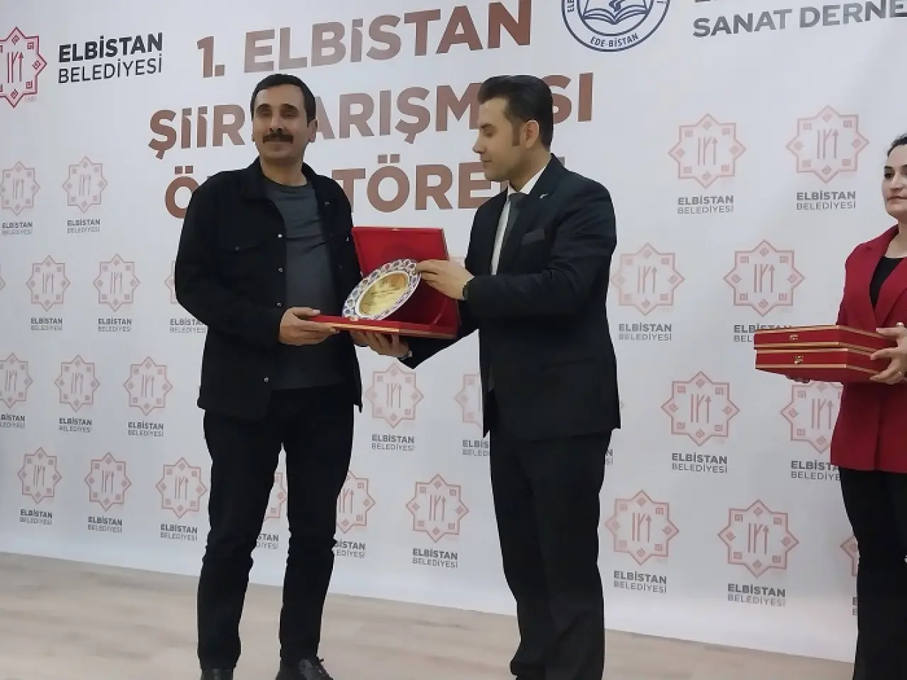 Elbistan'da 1. Şiir Yarışması Ödülleri Dağıtıldı 2