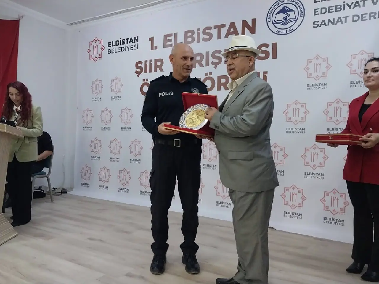 Elbistan'da 1. Şiir Yarışması Ödülleri Dağıtıldı 1