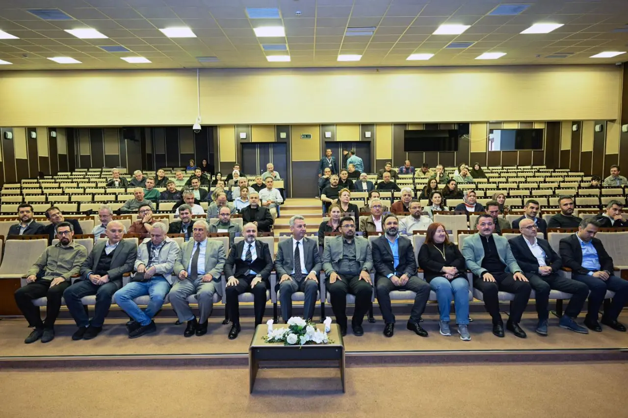 Fakültede Akademik Kurul Toplantısı Yapıldı 8