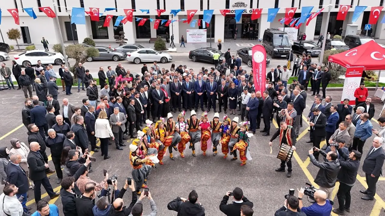 Gaziantep Eğitimde Yeni Bir Modelle Öne Çıktı 13