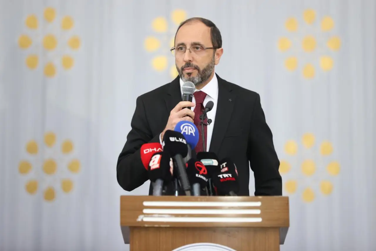 Hac Yolculuğunun İlk Kafilesi Dualarla Uğurlandı 5