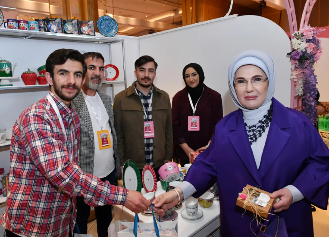 İyiliğin Cemresi Düştü: Emine Erdoğan Cemre Çarşısı’nı Açtı 2