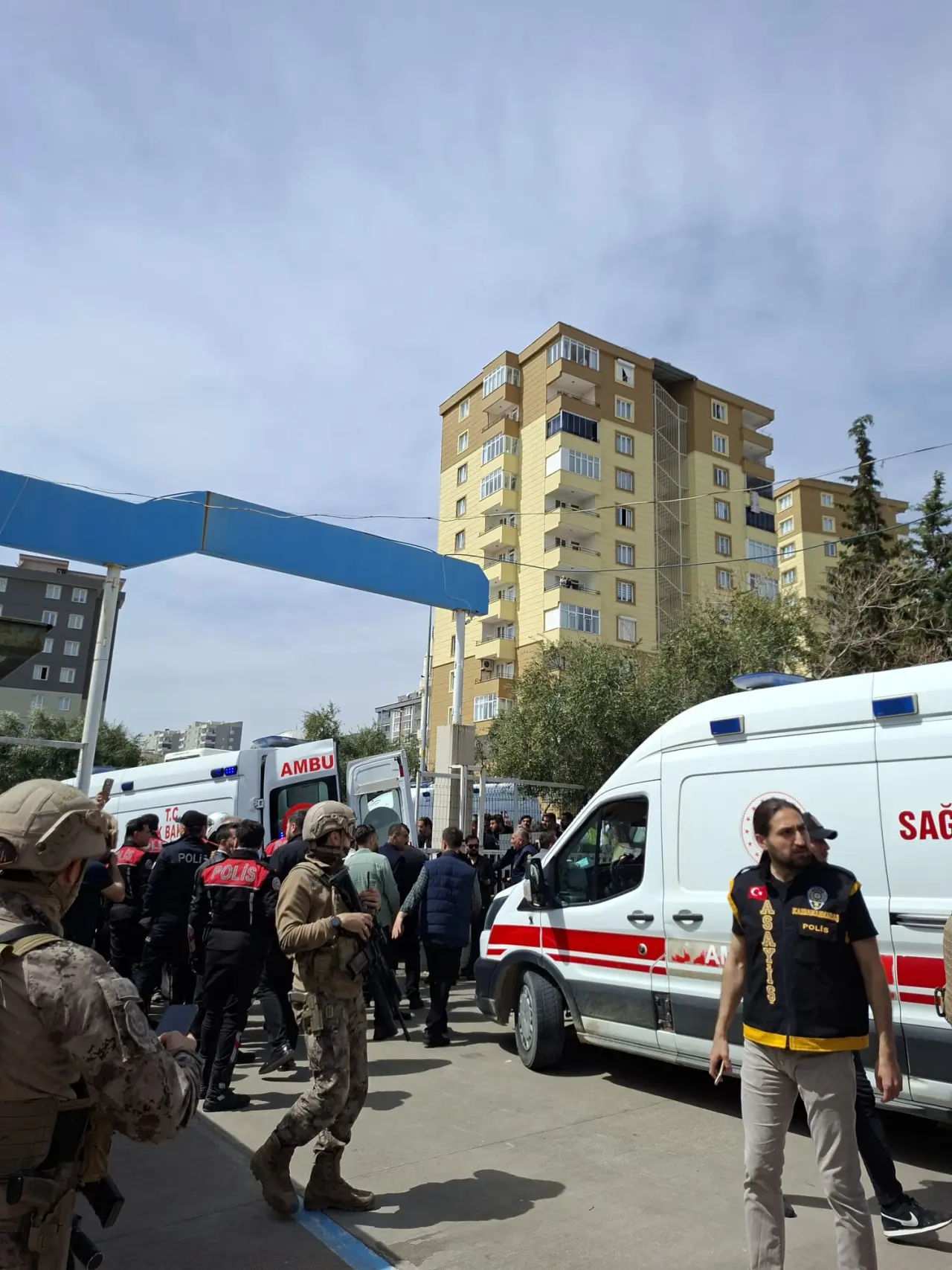 Okulda Dehşet: Şüphelilerden Biri Yakalandı 2