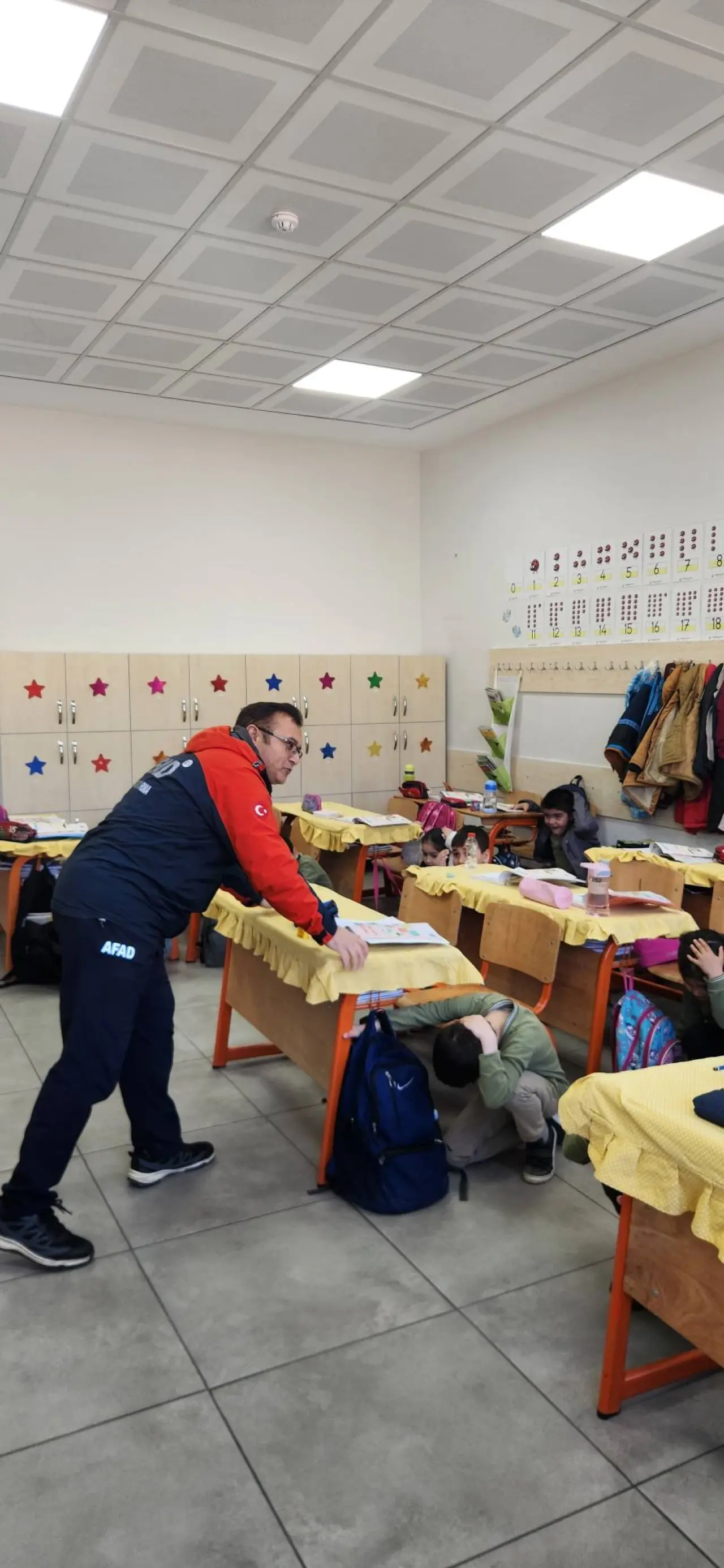 Okullarda Afet Bilinci Eğitimi ve Tatbikat Yapıldı 7