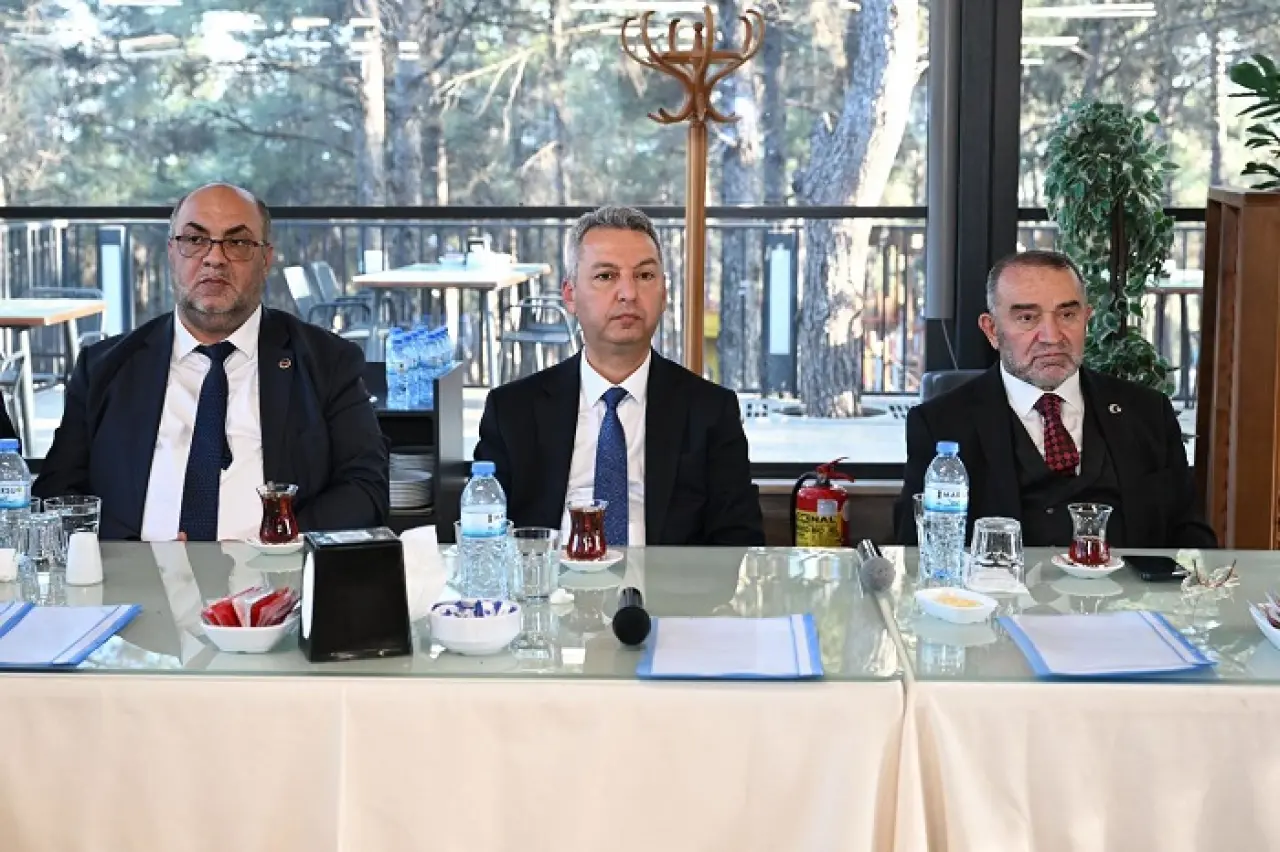 Rektör Okumuş Eğitim Destek Platformu Toplantısına Katıldı 2