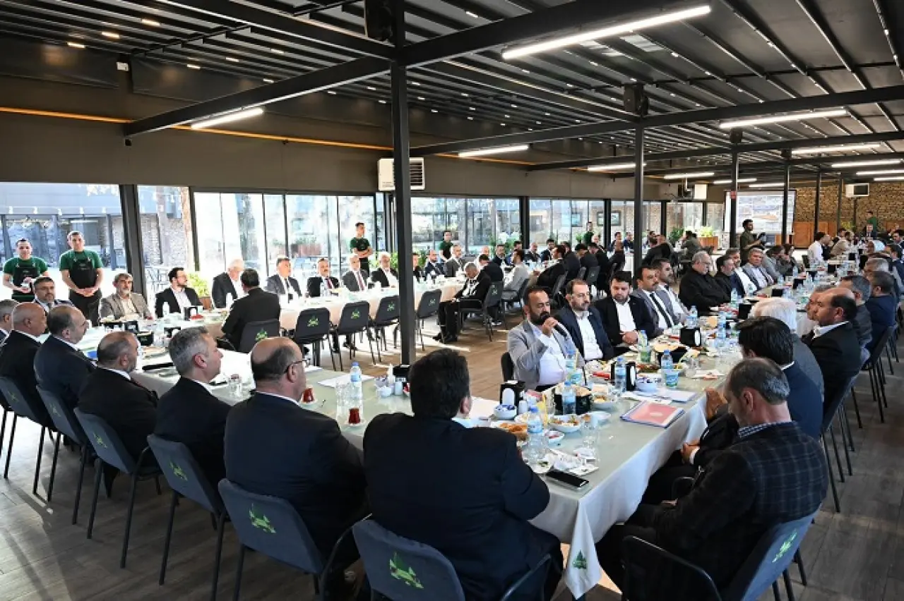 Rektör Okumuş Eğitim Destek Platformu Toplantısına Katıldı 5