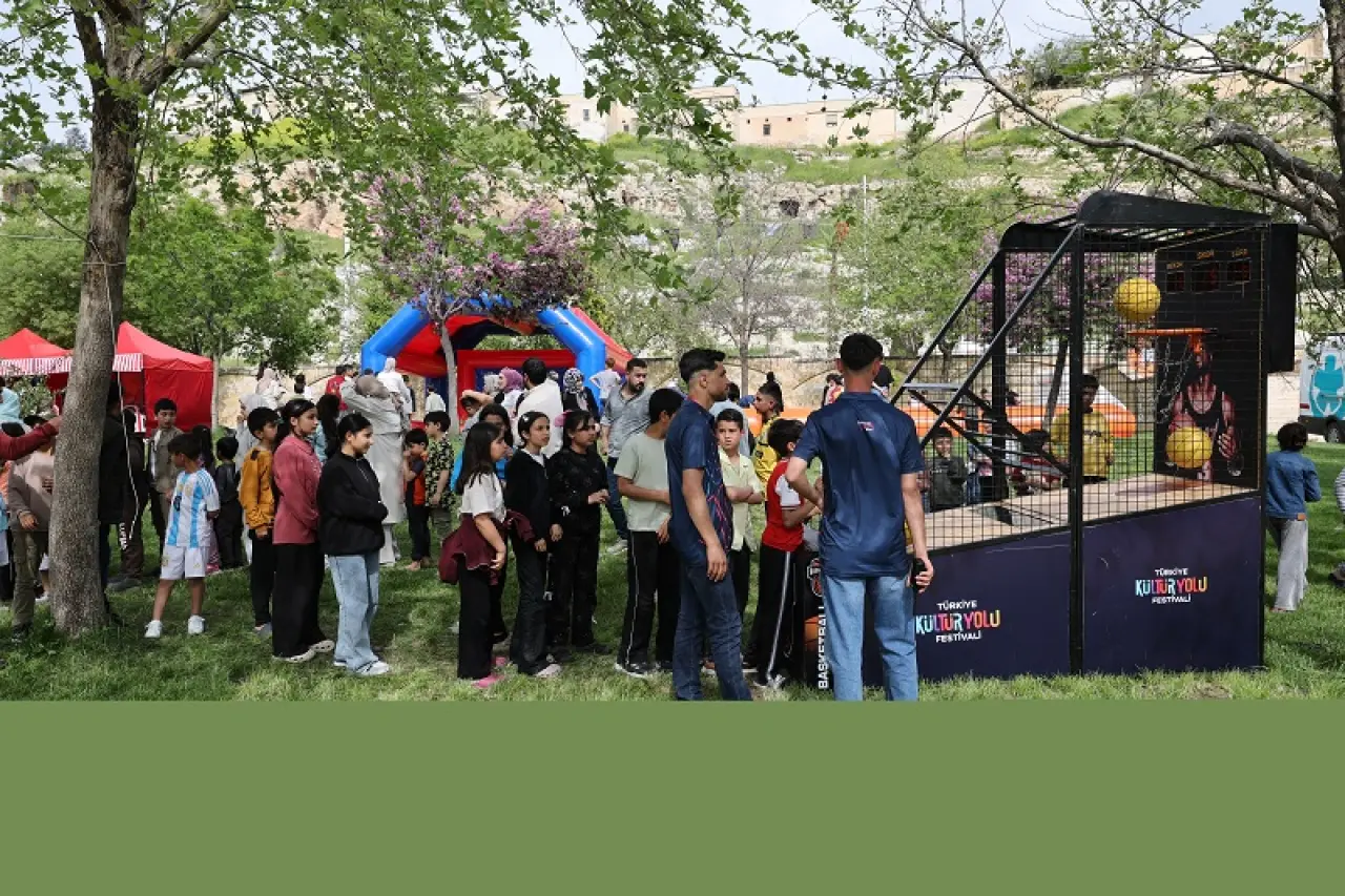 Şanlıurfa Kültür Yolu Festivali Büyük Coşkuyla Başladı 14