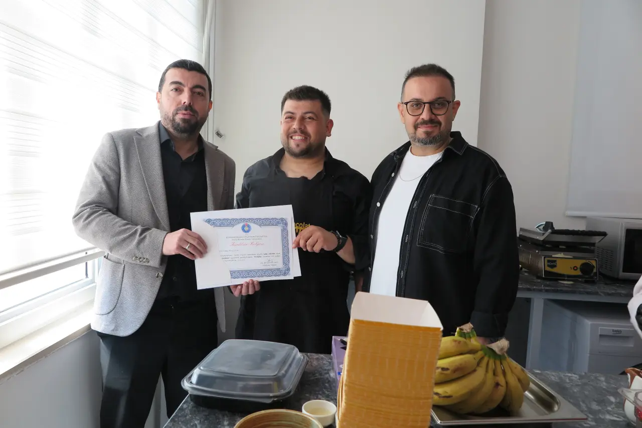 Sosyal Bilimler MYO’da Öğrencilere Tatlı Eğitimi 5